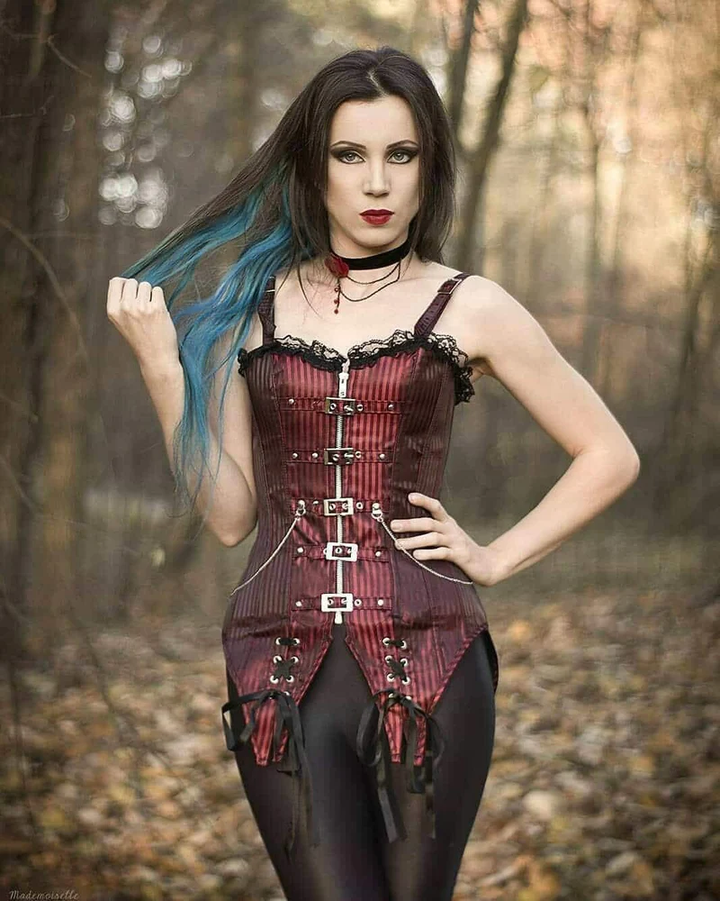 Gothic Striped Lace Buckles Vollbrustkorsett mit String
