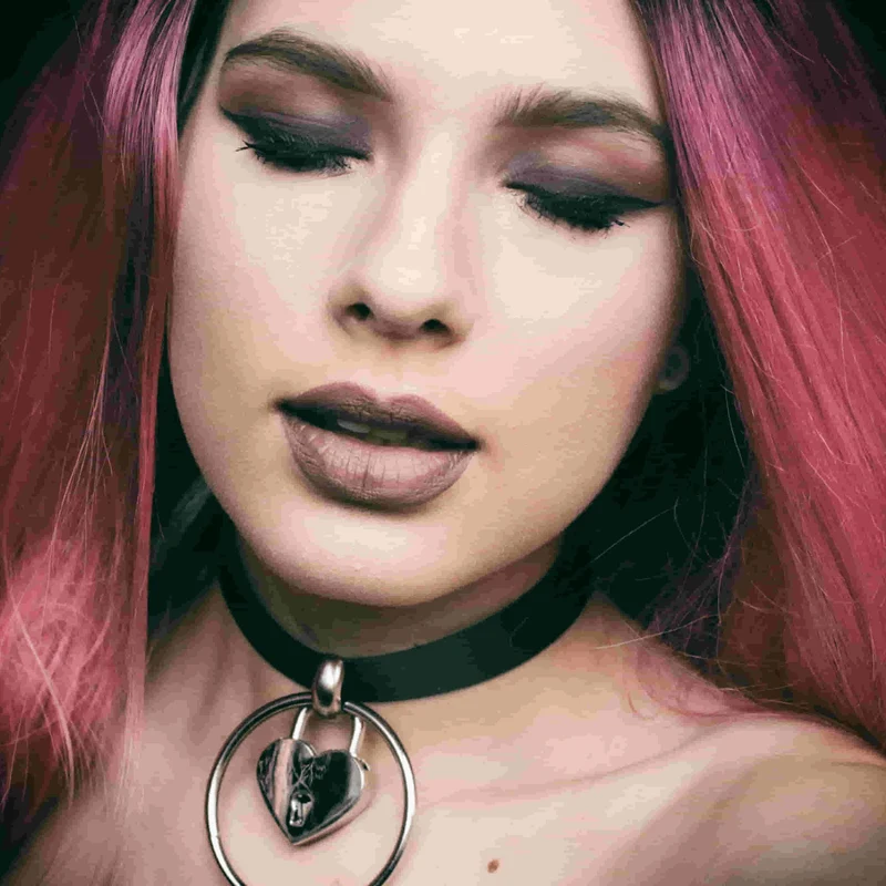 Frauen Punk Heart Lock Choker
