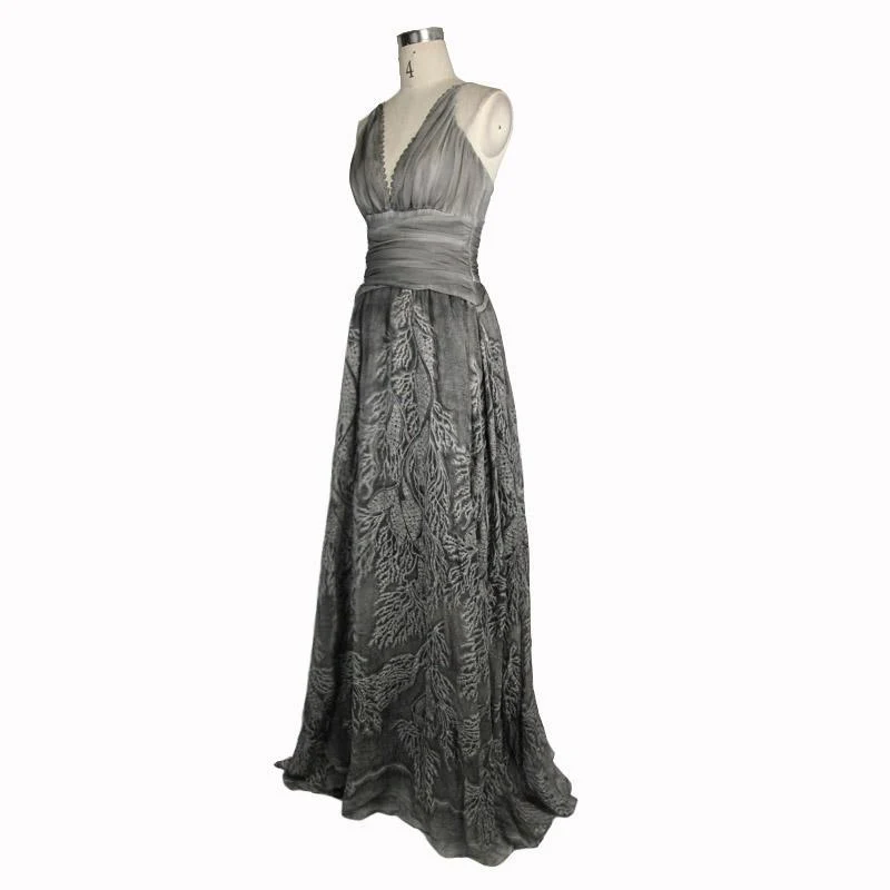 Atemberaubendes gotisches Brautkleid mit Stickerei für Damen