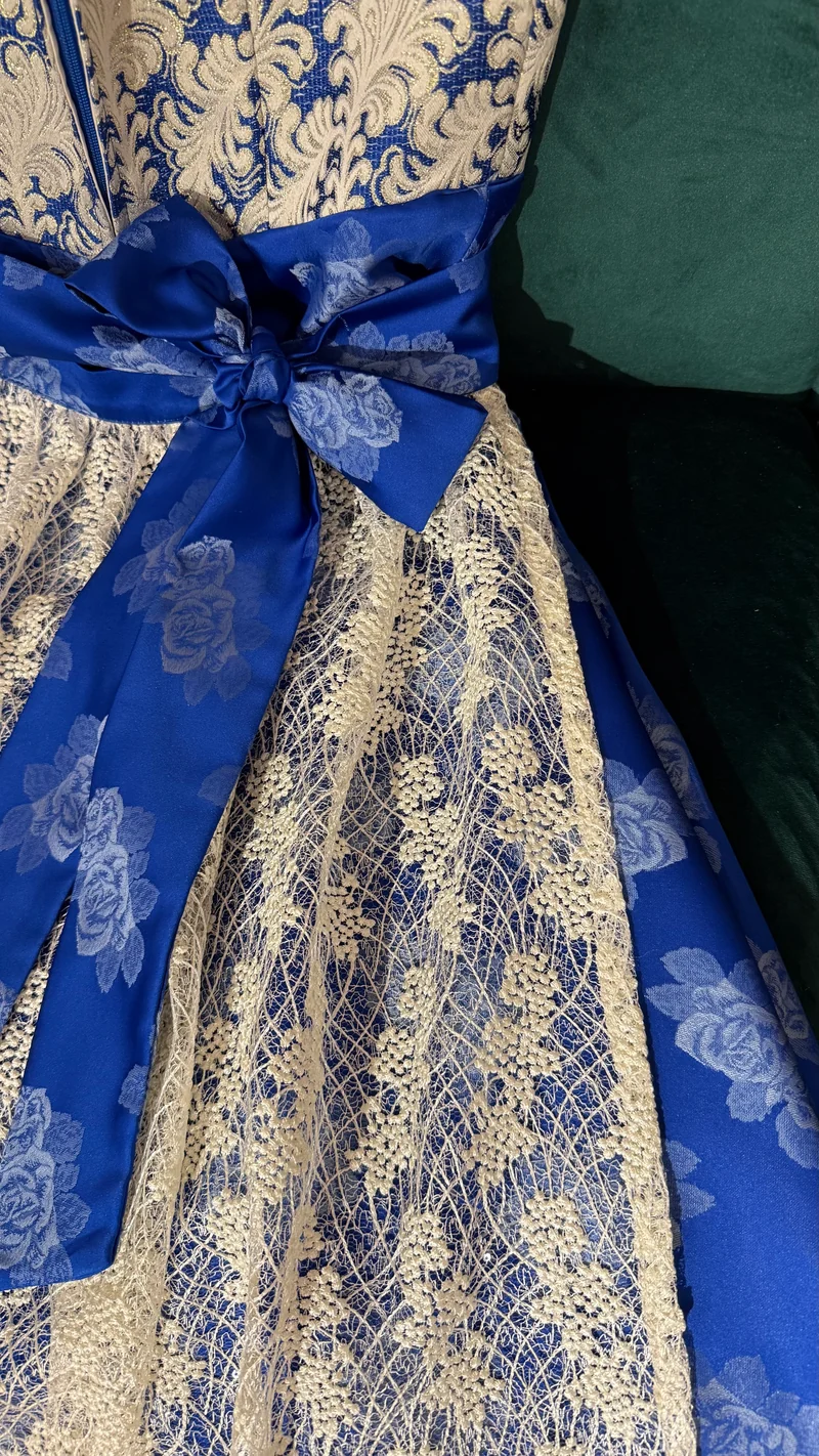 Dirndl Goldstich blau/silber 70cm