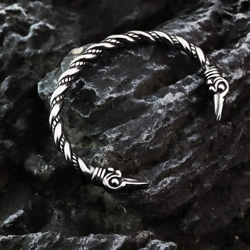 Punk-Armband für Herren mit antikisiertem Rabenkopf und offenem Ärmel