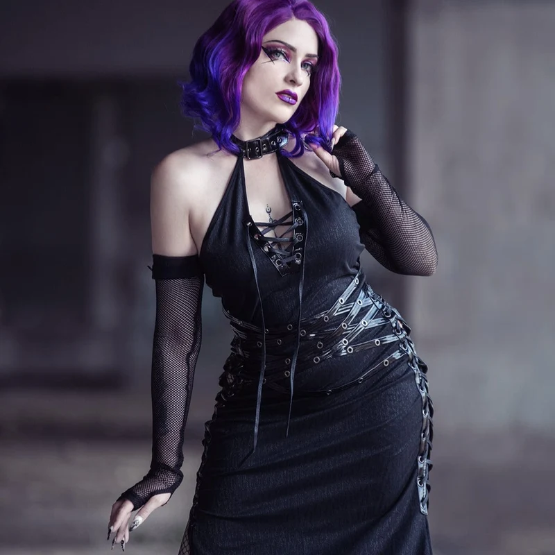Damen Gothic-Neckholder-Kleid mit seitlichem Schlitz und Trägern