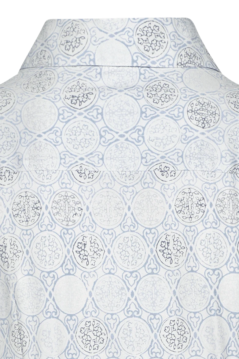 Bluse mit hand gedruckten Modeln