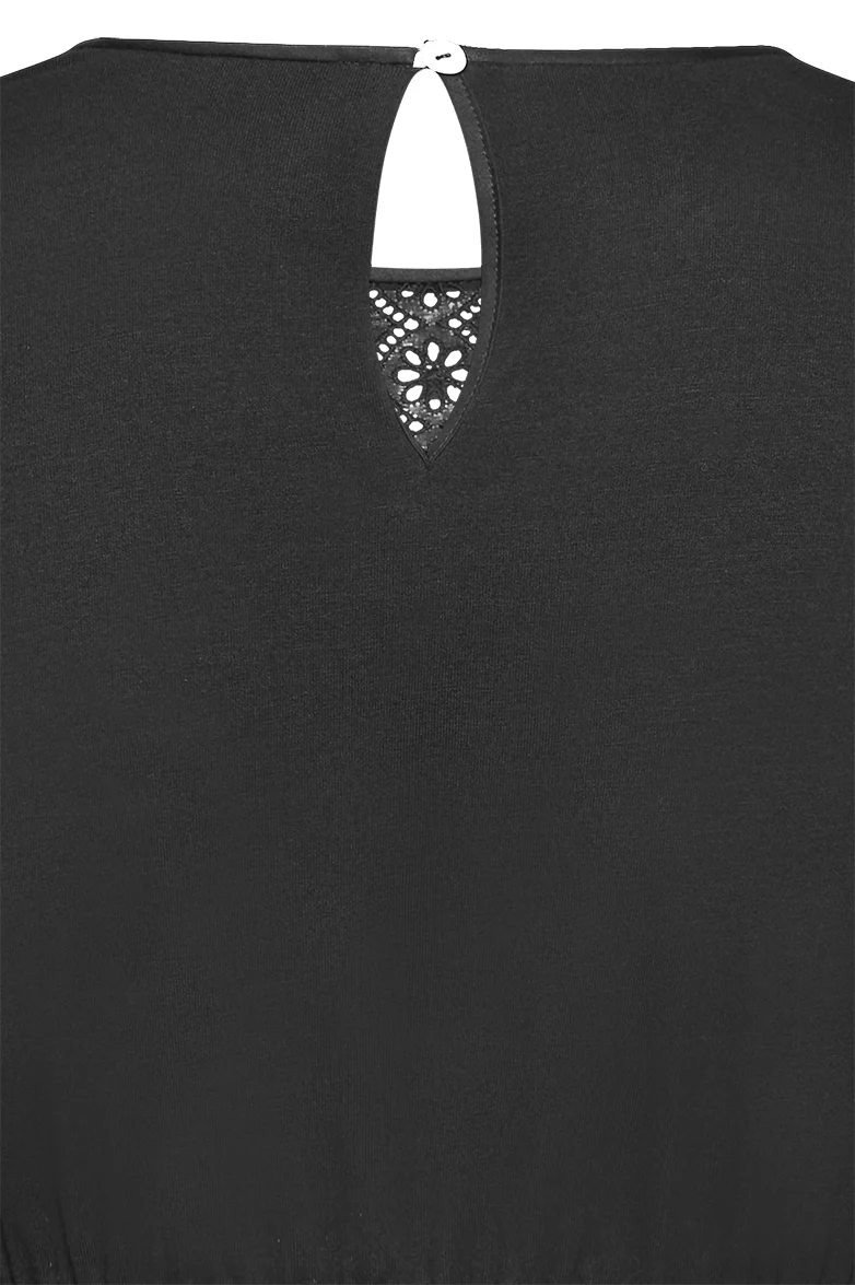 Lochstich-Dirndlbluse