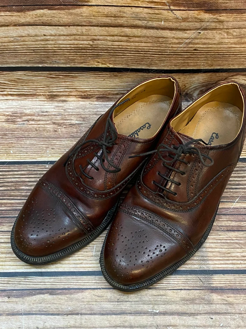 Vintage-Schuhe Brogues – Größe EU 44