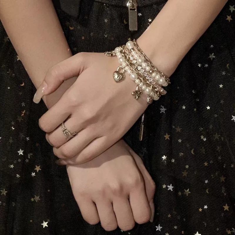 Damen-Armband im Grunge-Stil mit mehreren Lagen aus Diamanten und Perlen
