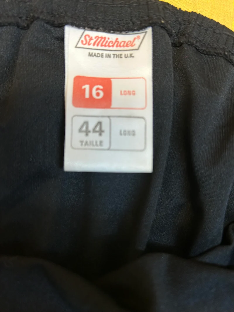 Vintage Kleid St. Michael – Plissee-Volant & Taillengürtel – Gr. 40 (stretchig) – Made in UK