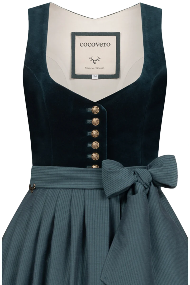 Samtdirndl herzförmiger Ausschnitt