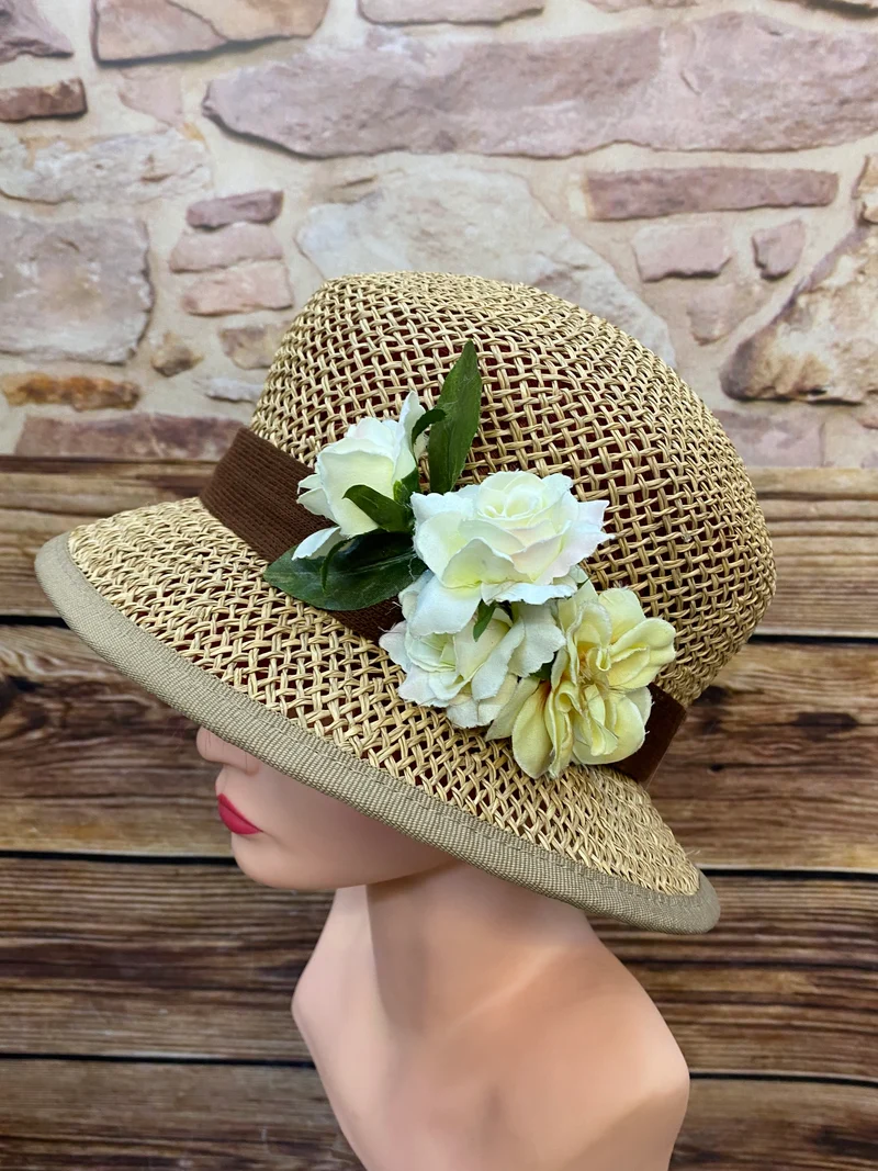 40er Jahre Outfit Damen – Vintage Kostüm mit Blazer, Rock & Hut (Größe 40)