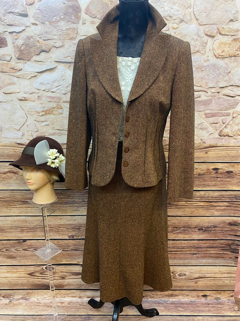 Elegantes 20er-Jahre Damen-Kostüm im Oldtimer-Look Gr.38