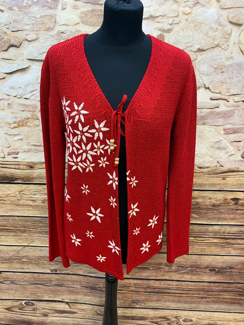 Vintage-Strickjacke Rot mit Blumenstickerei – Gr. 40