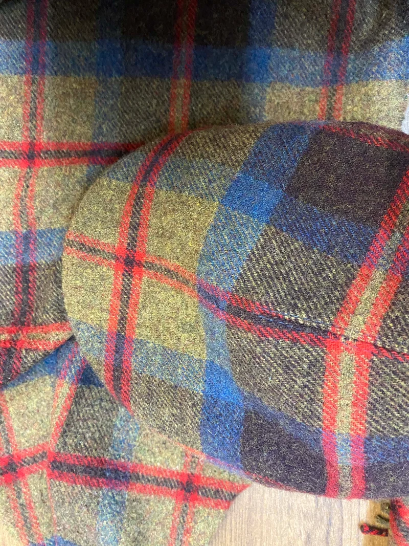 Schiebermütze mit passendem Schal im Tartan-Muster, Größe 59