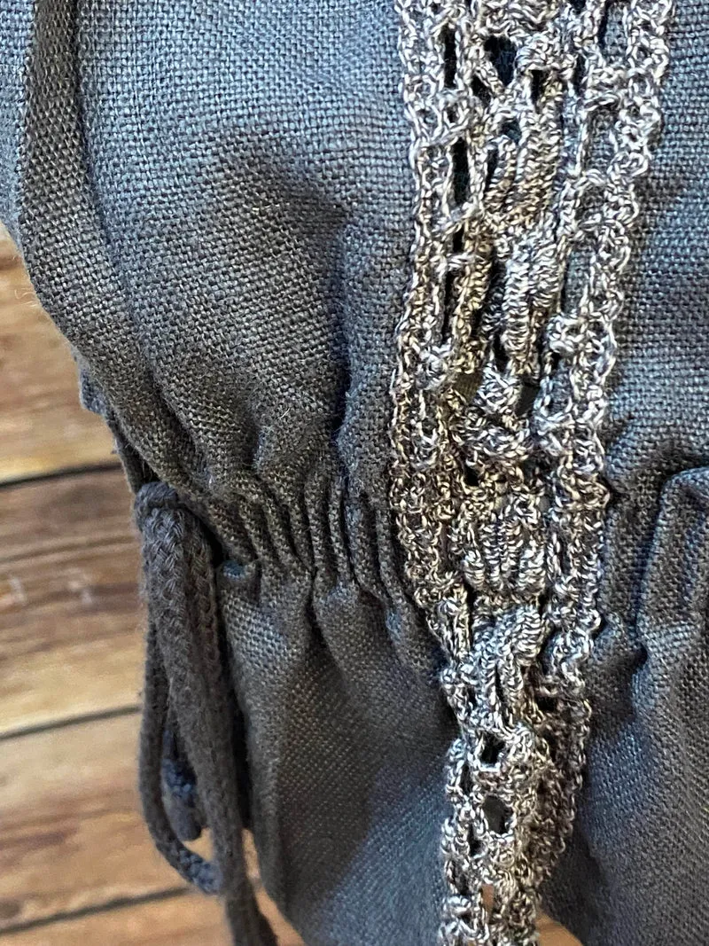Trachtenshirt - Grau - Spitzendetails - Größe 42
