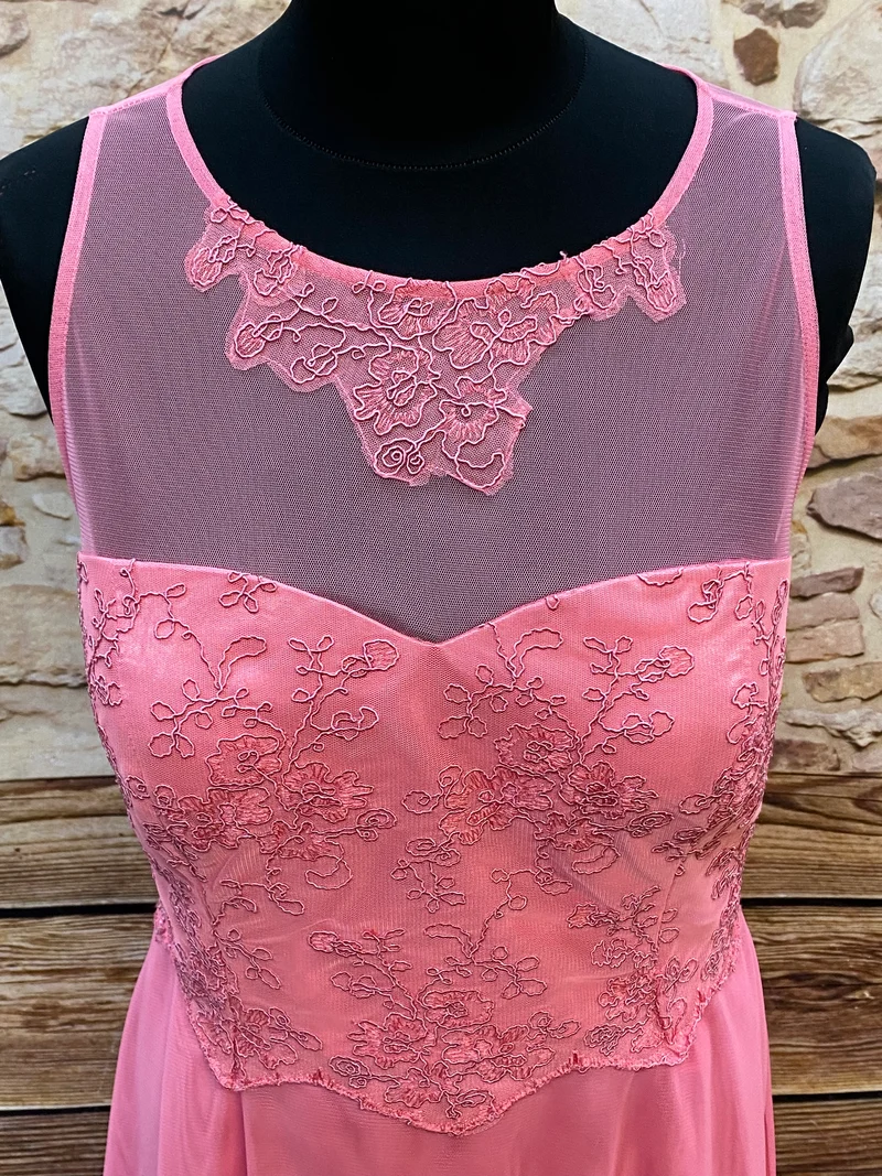 Cocktailkleid rosa Spitze Vera Mont Gr. 42 elegant