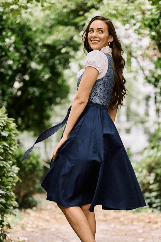 Dirndl Alina