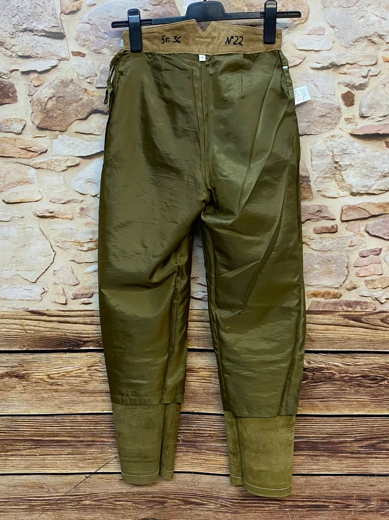 Lange Lederhose Damen Gr. 36 – olivgrüne Trachtenlederhose aus Echtleder