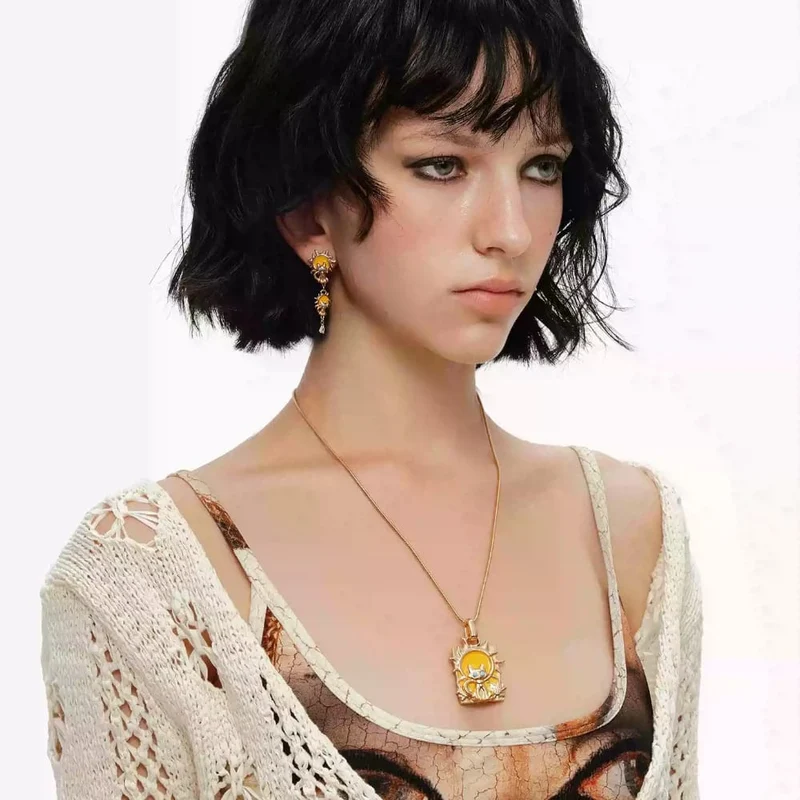 Grunge-Halskette mit Sonnenkatzenanhänger für Damen