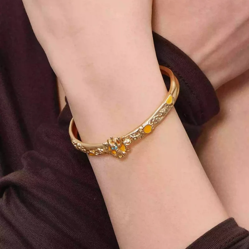 Grunge-Armband für Damen mit Sonnenkatze