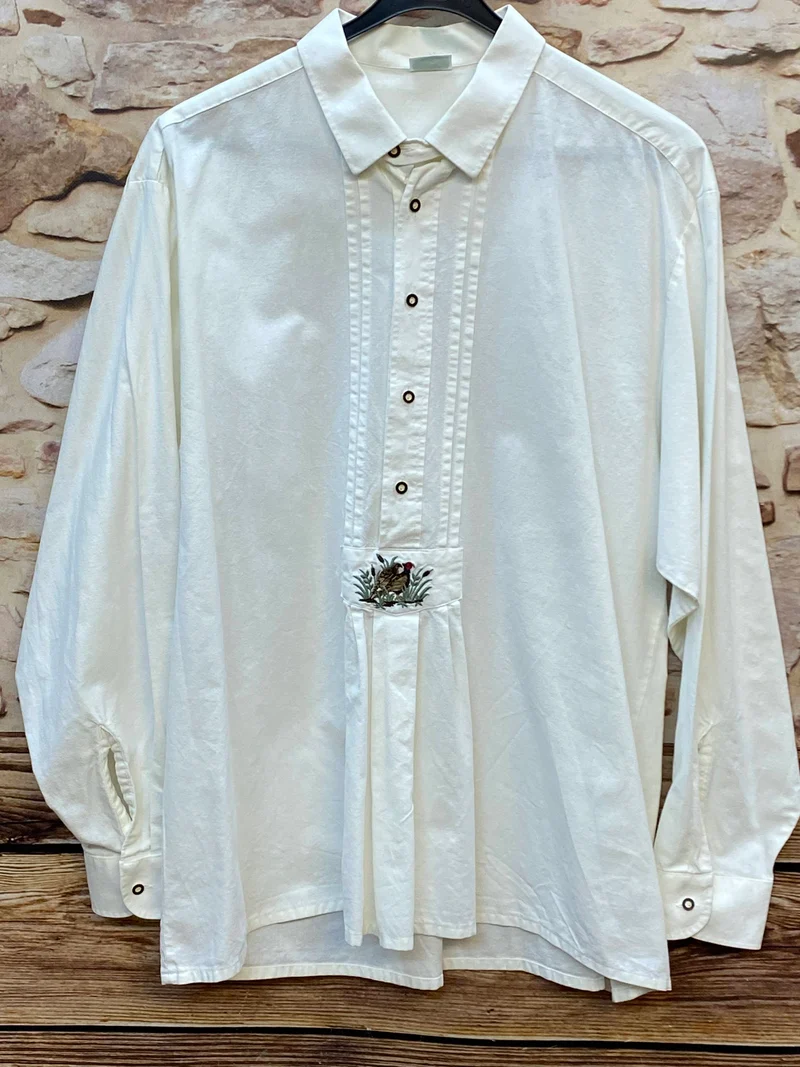 Vintage Trachtenhemd Herren Weiß Gr. 43 – Stehfalte mit Jagd-Stickerei
