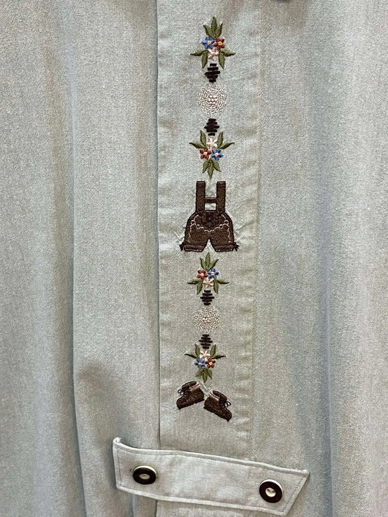 Vintage Trachtenhemd Hellgrün mit Stickerei und Motivleiste Gr. 44