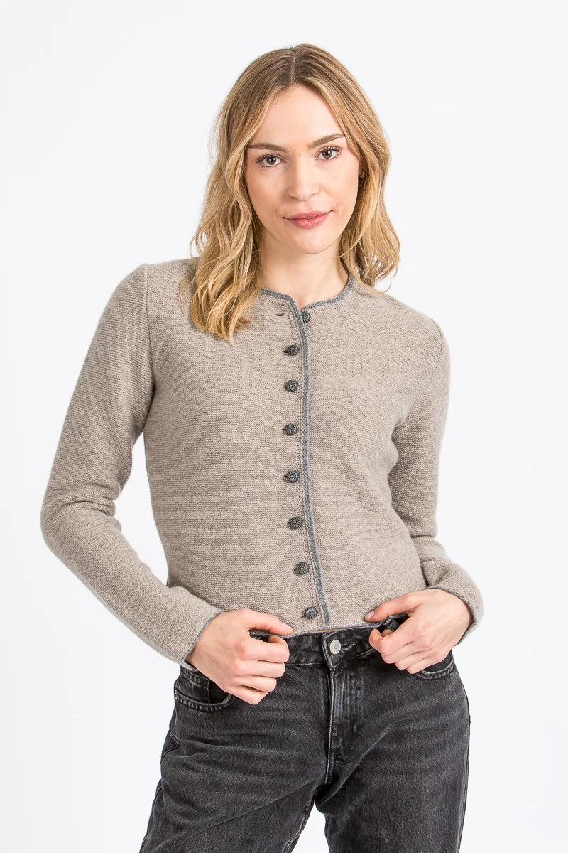 Almliebe Strickjacke Lachsfeld lehm/grau