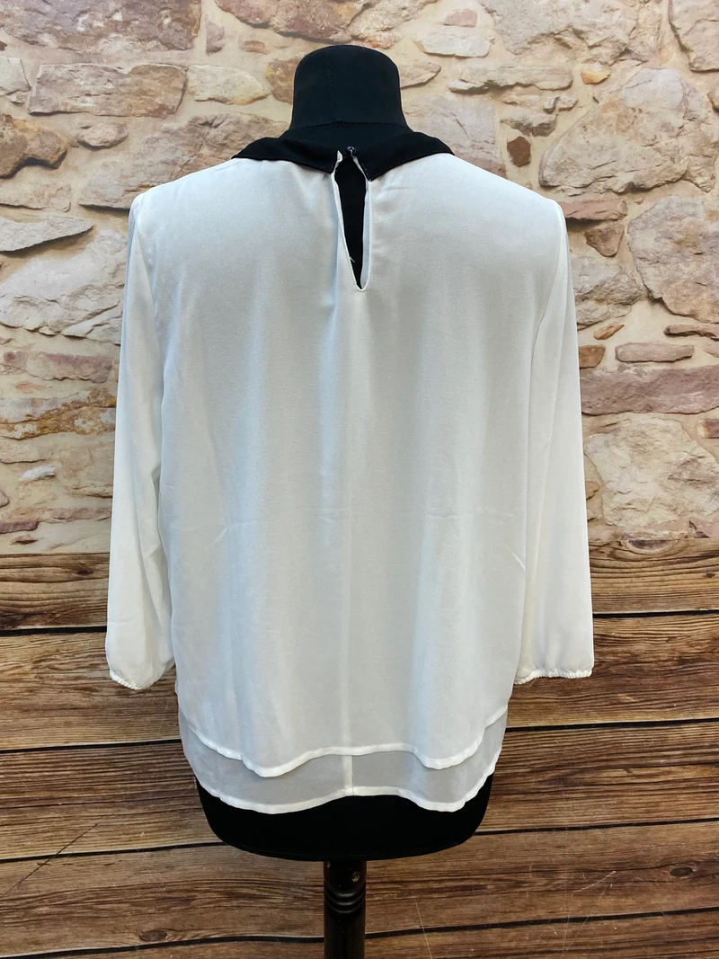 Vintage Bluse Damen creme mit schwarzem Kragen – Größe S Retro Look