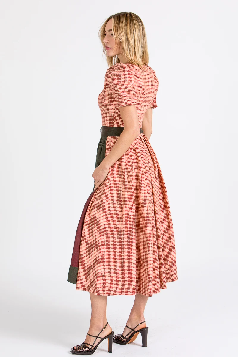 Gottseidank Ärmeldirndl Laura hagebutte oliv