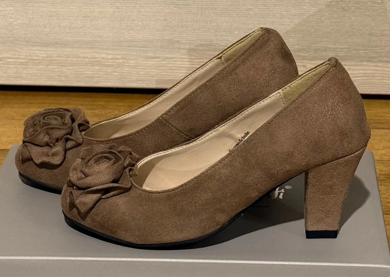 Trachten Dirndlschuh Pumps Andrea Conti taupe