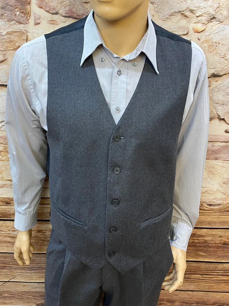 20er Jahre Herren Outfit – britischer 1920er-Jahre-Stil mit Knickerbocker & Weste