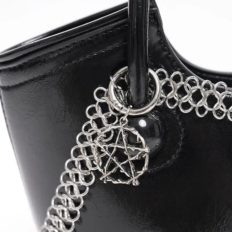 Damen Handtasche mit Punk-Totenkopf und Kette