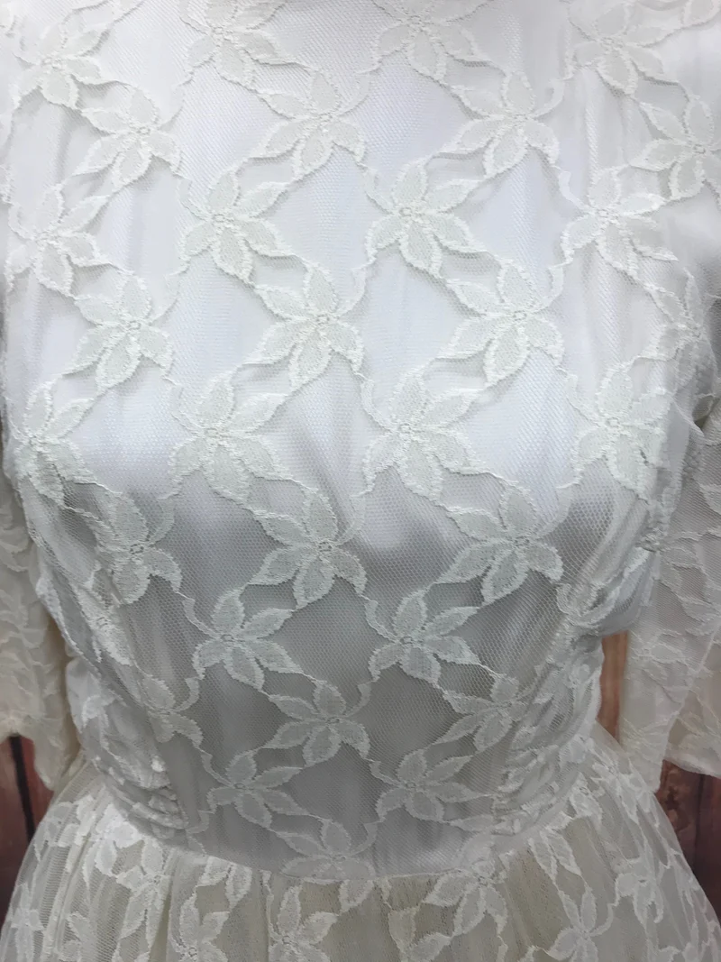 Original 50er Jahre Petticoat-Brautkleid aus Spitze – Gr. 34