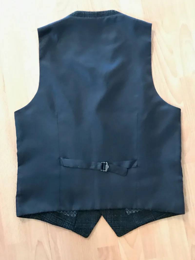 Moderne karierte Herren-Weste – Größe 46 – Schwarz/Blau aus 100 % Wolle