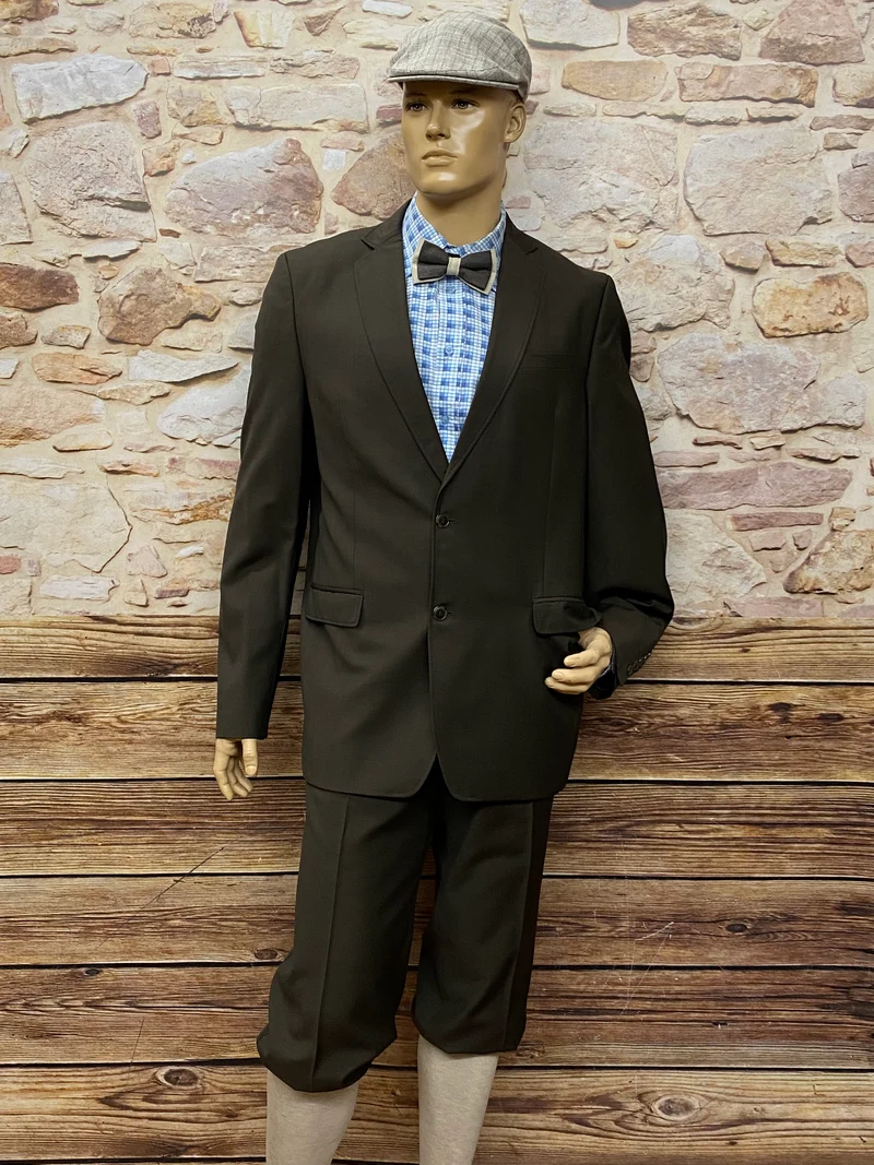 20er Jahre Herren Outfit braun Gr. 56 – Knickerbocker Anzug mit Schiebermütze, Fliege & kariertem Hemd