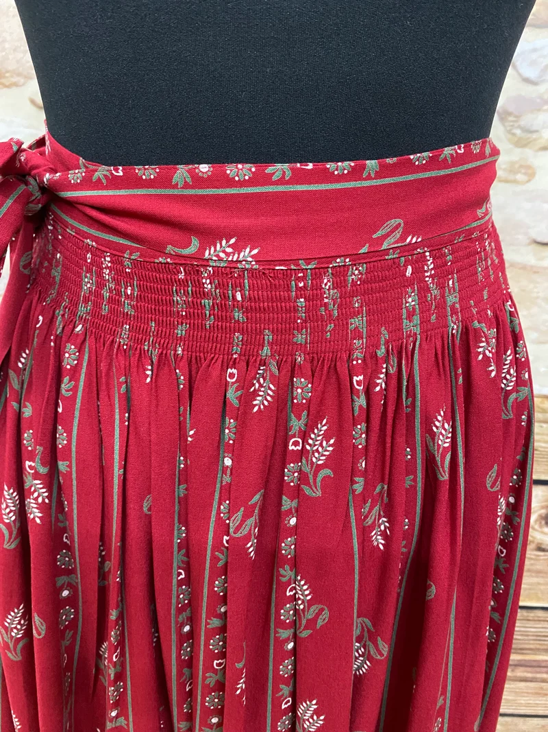 Vintage Dirndlschürze rot - gemustert, lang